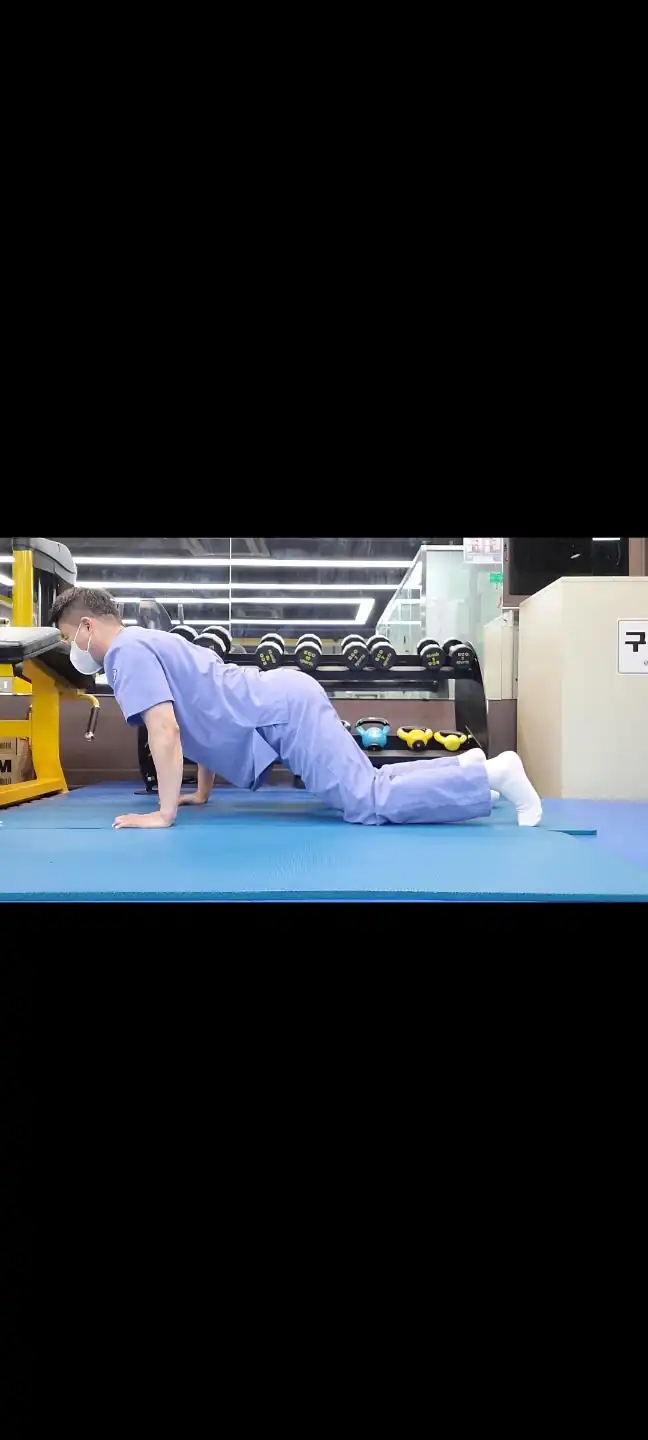 날깨뼈 튀어나옴 재활운동