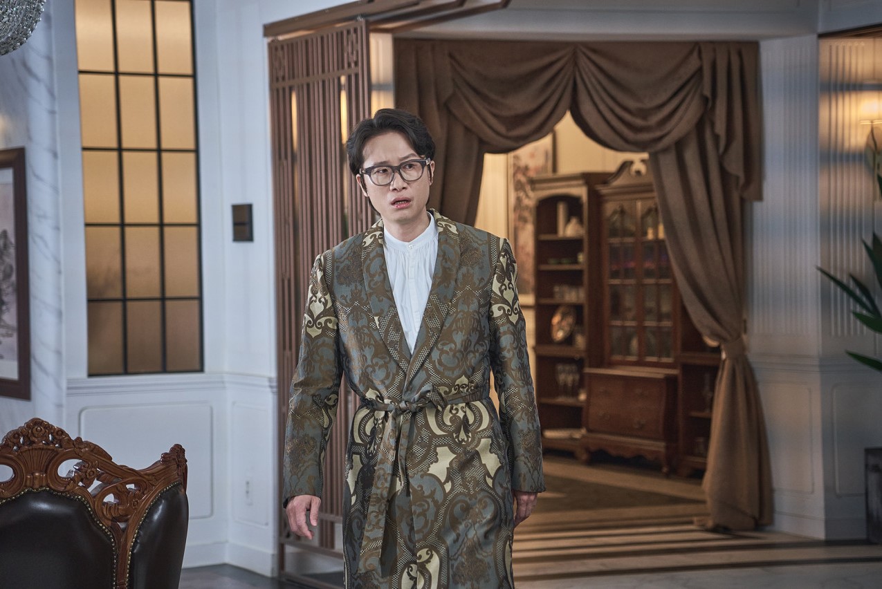 영화 화사한 그녀 출연진