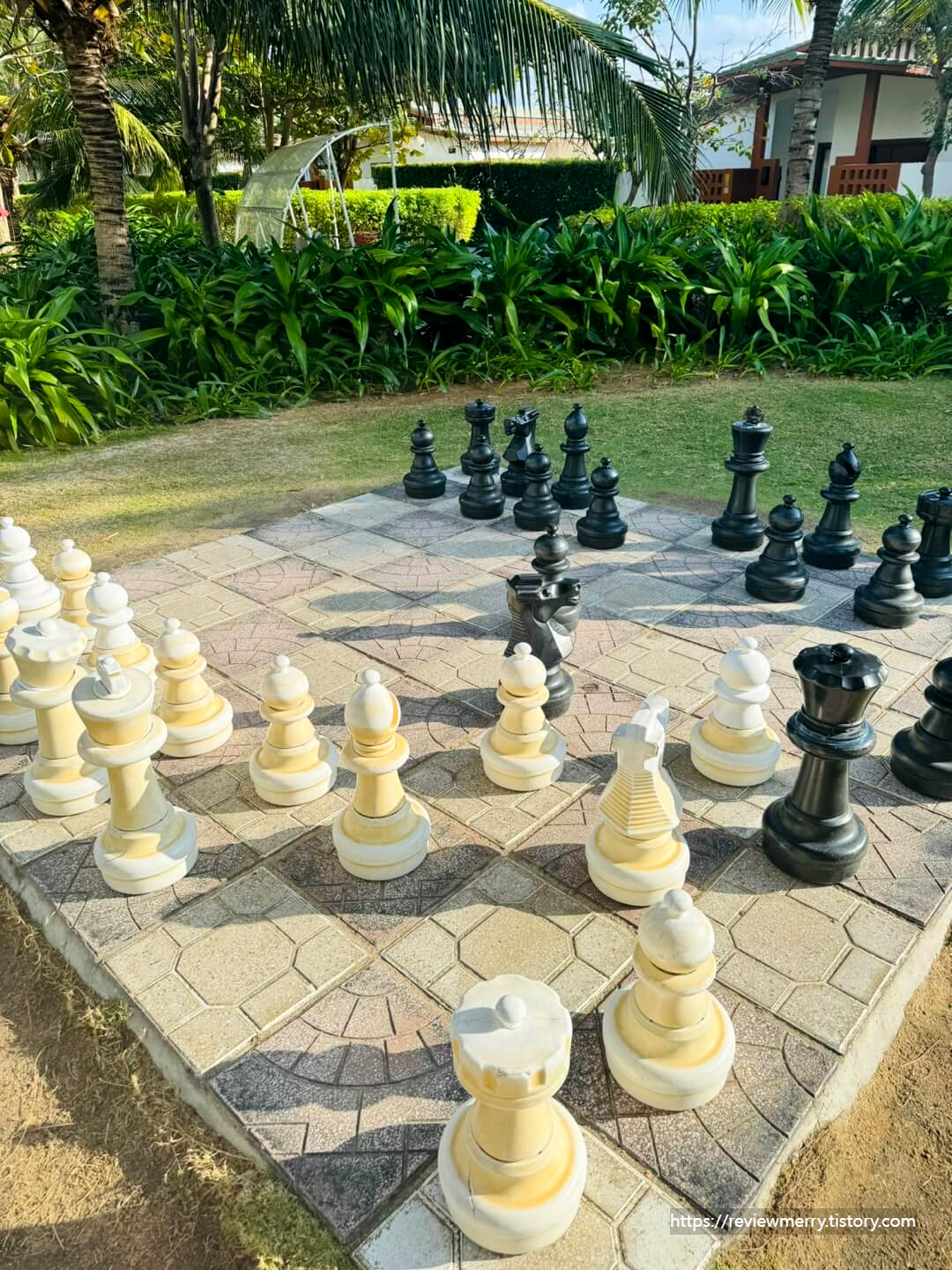 리조트 내부 체스