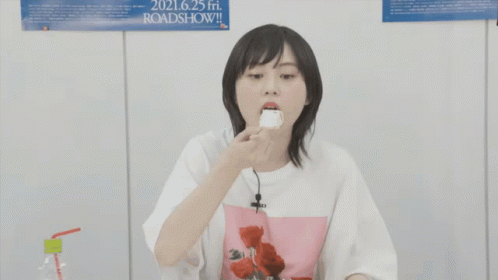 나카시마 유키 中島由貴 gif 2