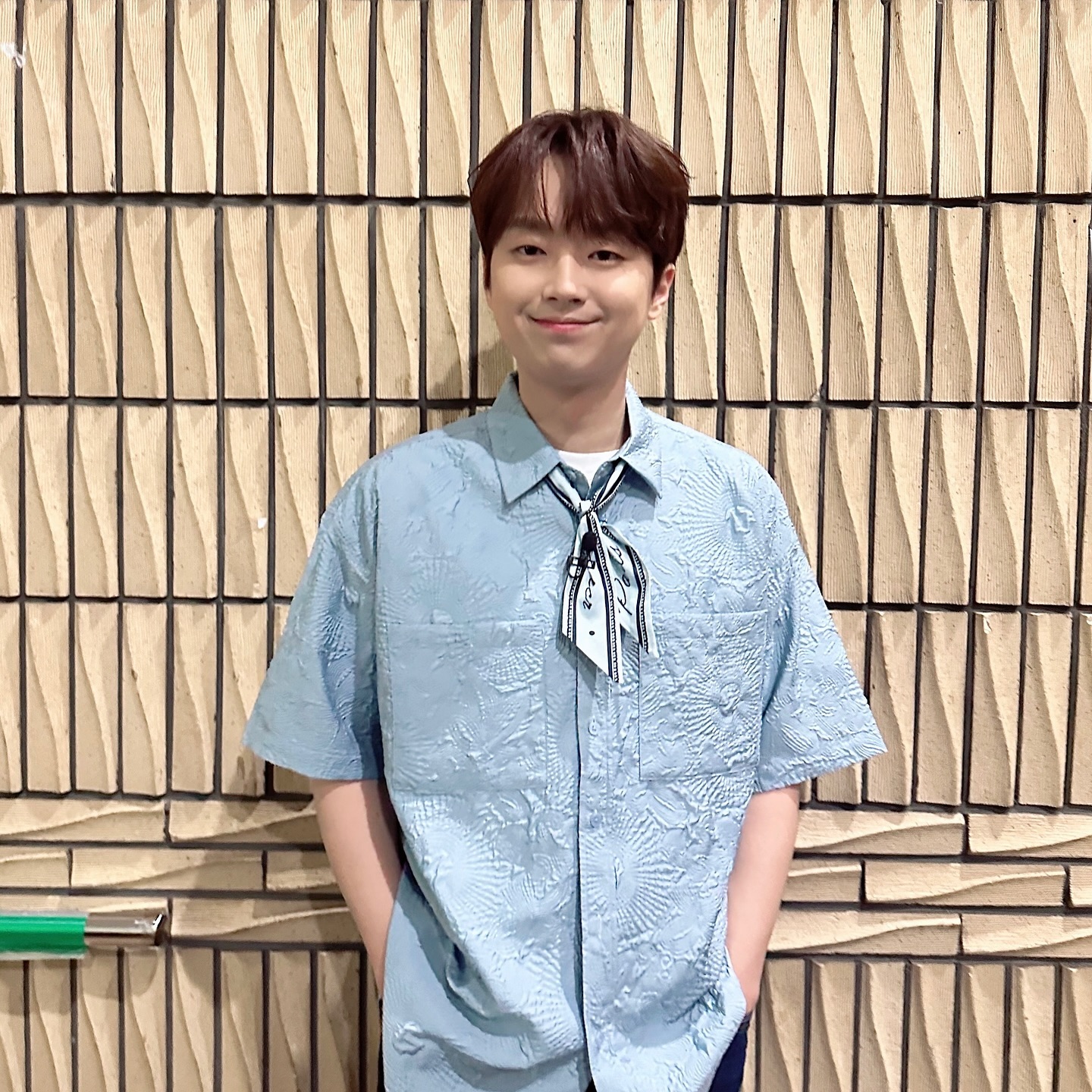 이찬원 나이, 콘서트, 팬카페, 키, 몸무게, 고향, 가족, 노래 학력 이찬원의 선물