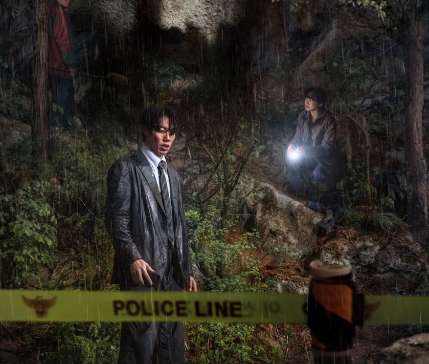 영화 계시록 정보, 출연진, 등장인물에 대해 소개하는 포스터입니다.