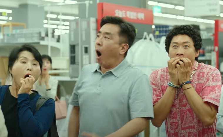 [최신코미디영화추천] 아마존 활명수 줄거리&amp;#44; 결말&amp;#44; 평점&amp;#44; 후기&amp;#44; 출연진&amp;#44; 시카 외국인 배우