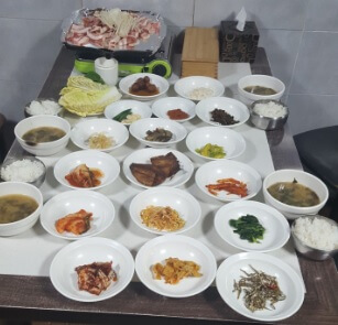 생생정보 할매 밥 됩니까 금남 할매의 머릿고기 백반 과역기사님식당