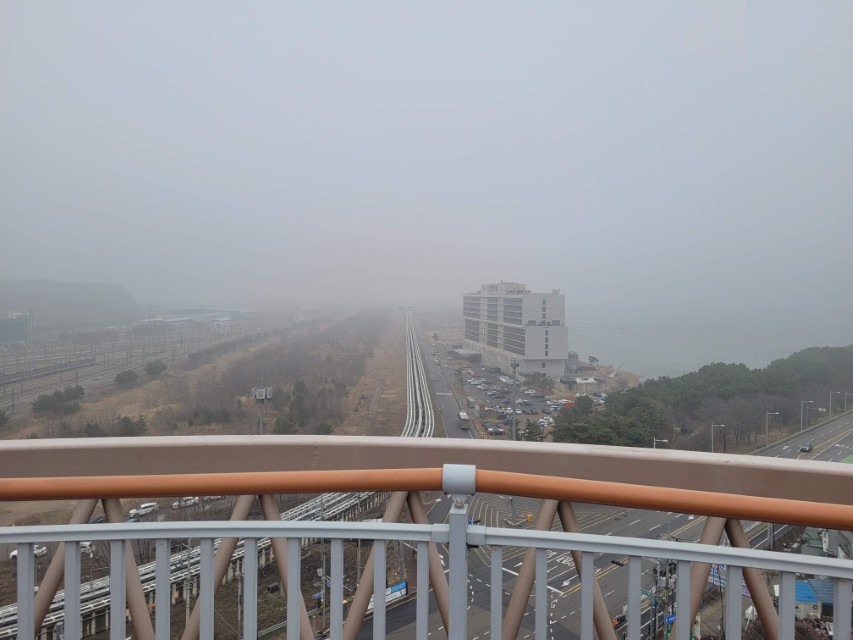 네스트 호텔 인근 용유역 주변 풍경