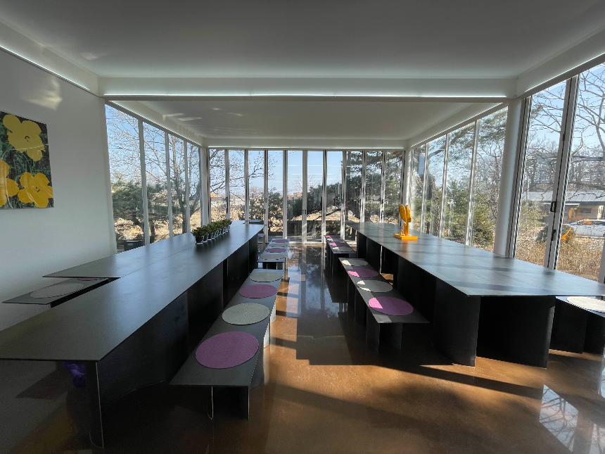 속초 바우지움 조각미술관 출구-카페바우 전경