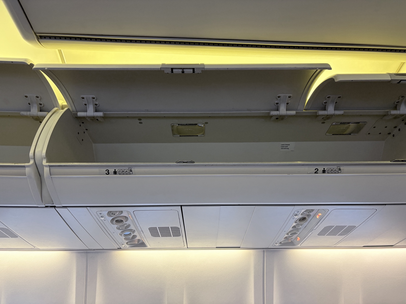 [스카이마크 B737-800] 도쿄 하네다 - 삿포로 신치토세 탑승기 (BC971) / 일본 국내선 LCC Skymark