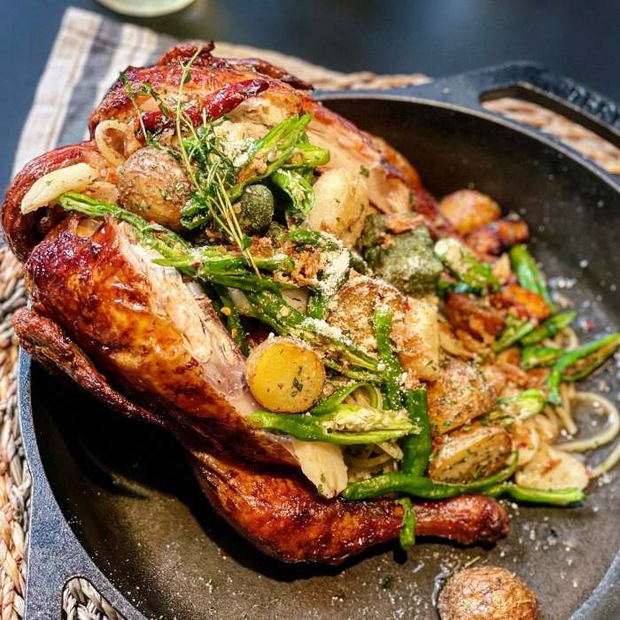 맛있는녀석들 백김치샐러드 샐러드 김치 꽈리고추 숯불 닭구이 로스트 치킨