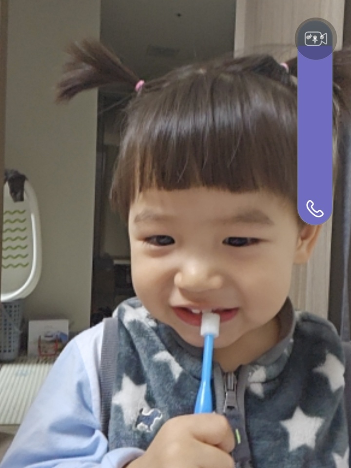 양치하는 아이