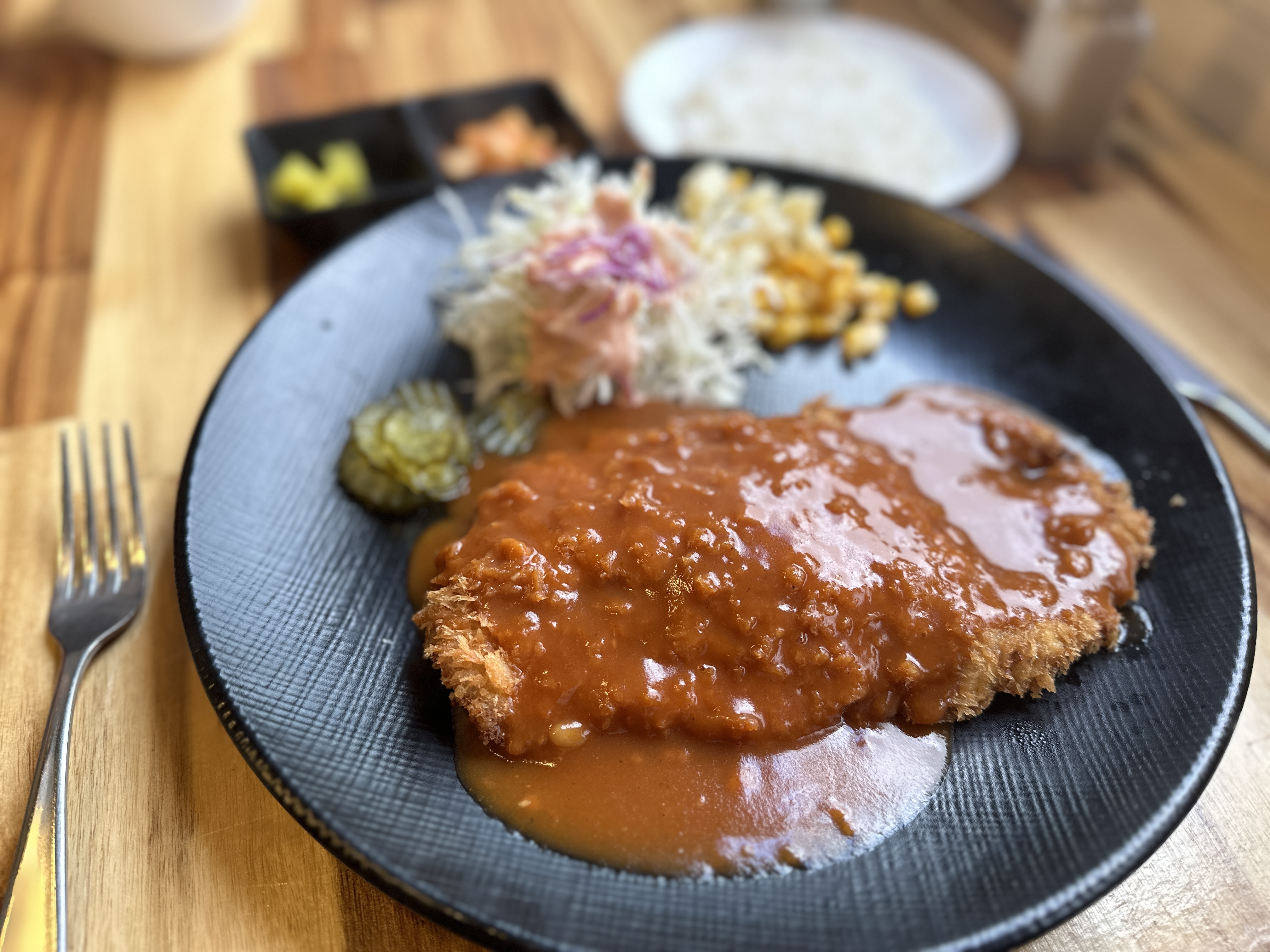 온천돈까스 측면사진