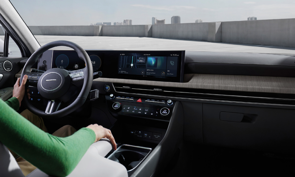 쏘나타-디엣지-실내