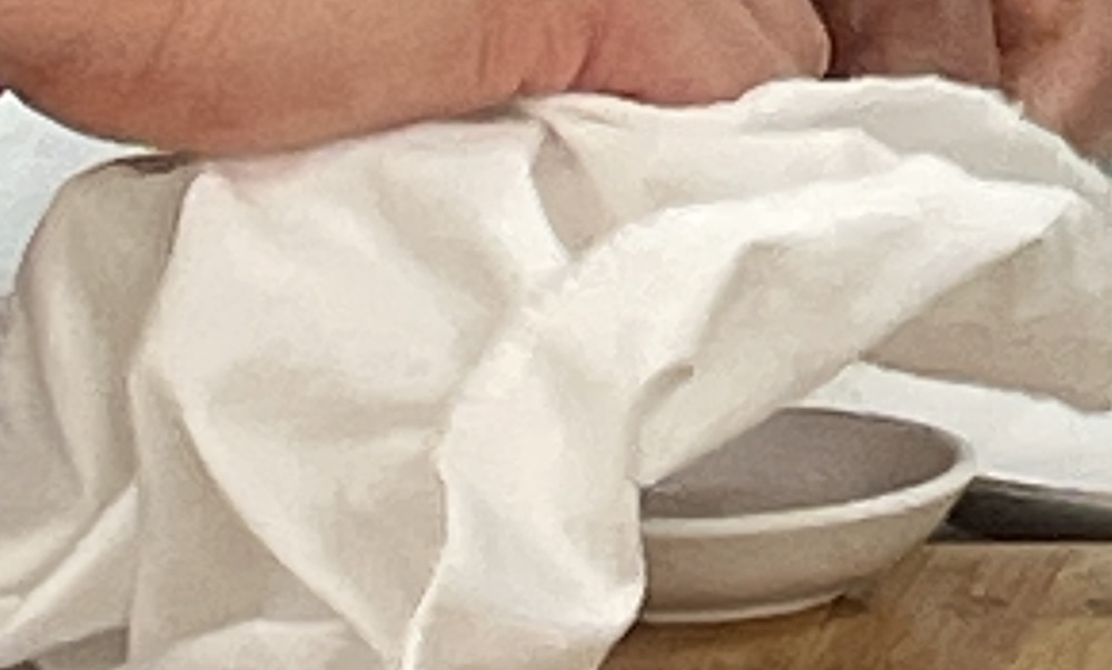 한식조리기능사 실기시험 준비 - 두부젓국찌개 - 새우젓 면포로 국물 내리기