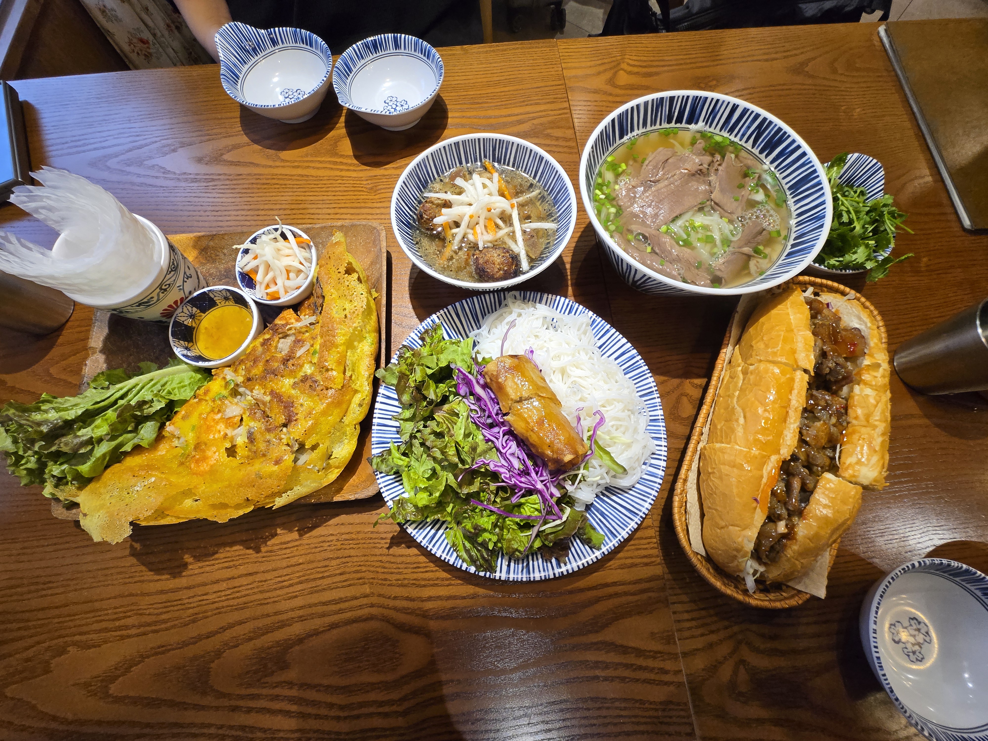 범어동 베트남 음식 맛집 라이첸 A세트, 반미