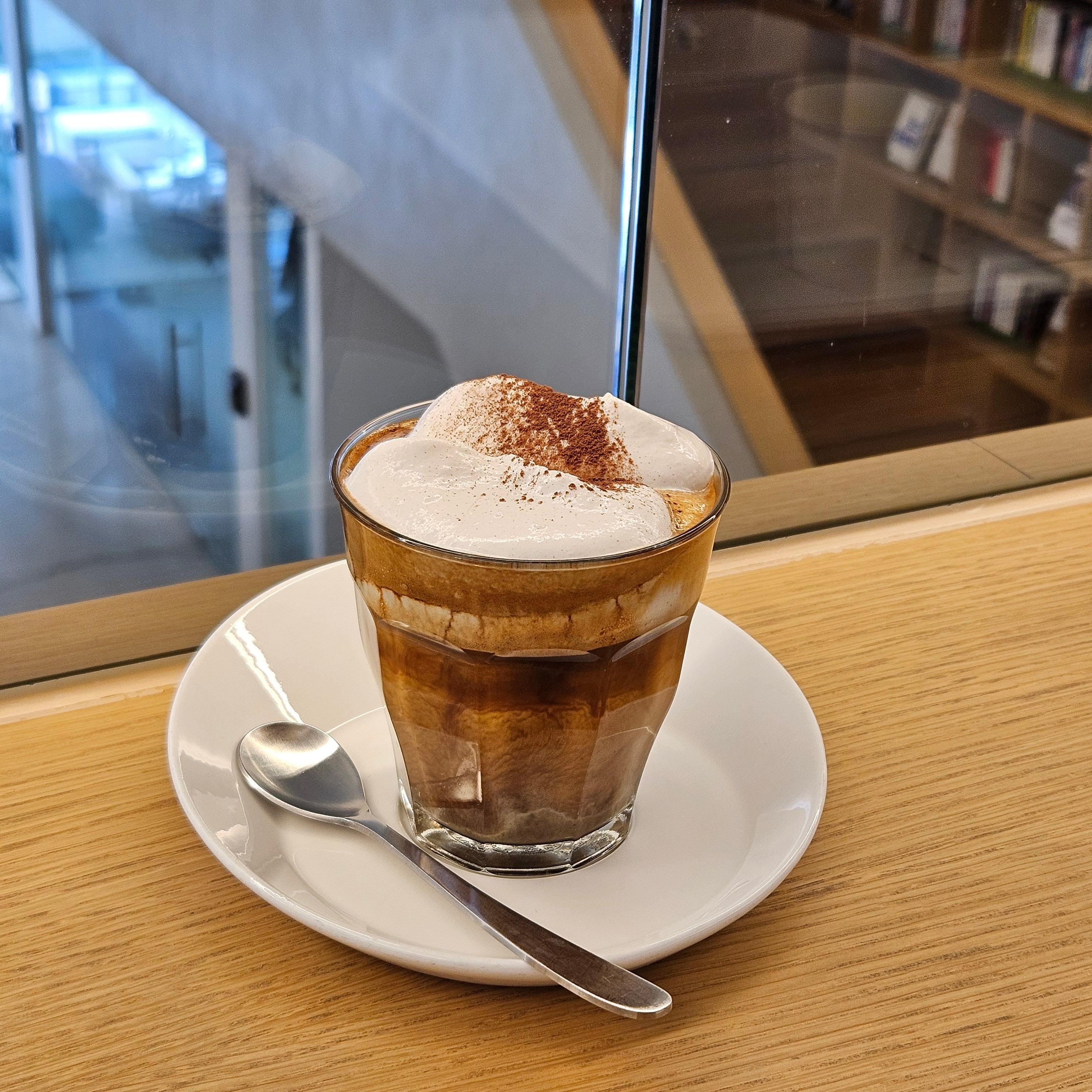 커사세 크림 라떼