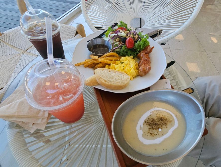 감성 충전! 근처 카페 추천 오아시스in망상