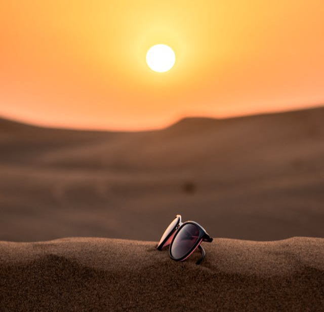 폭염 속 온열 질환 증상과 응급 처치법