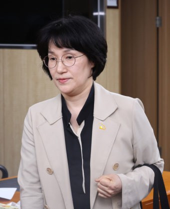 원민경 여가부장관 후보자 : 프로필, 나이, 학력 -법조인 출신 여성 인권 전문가