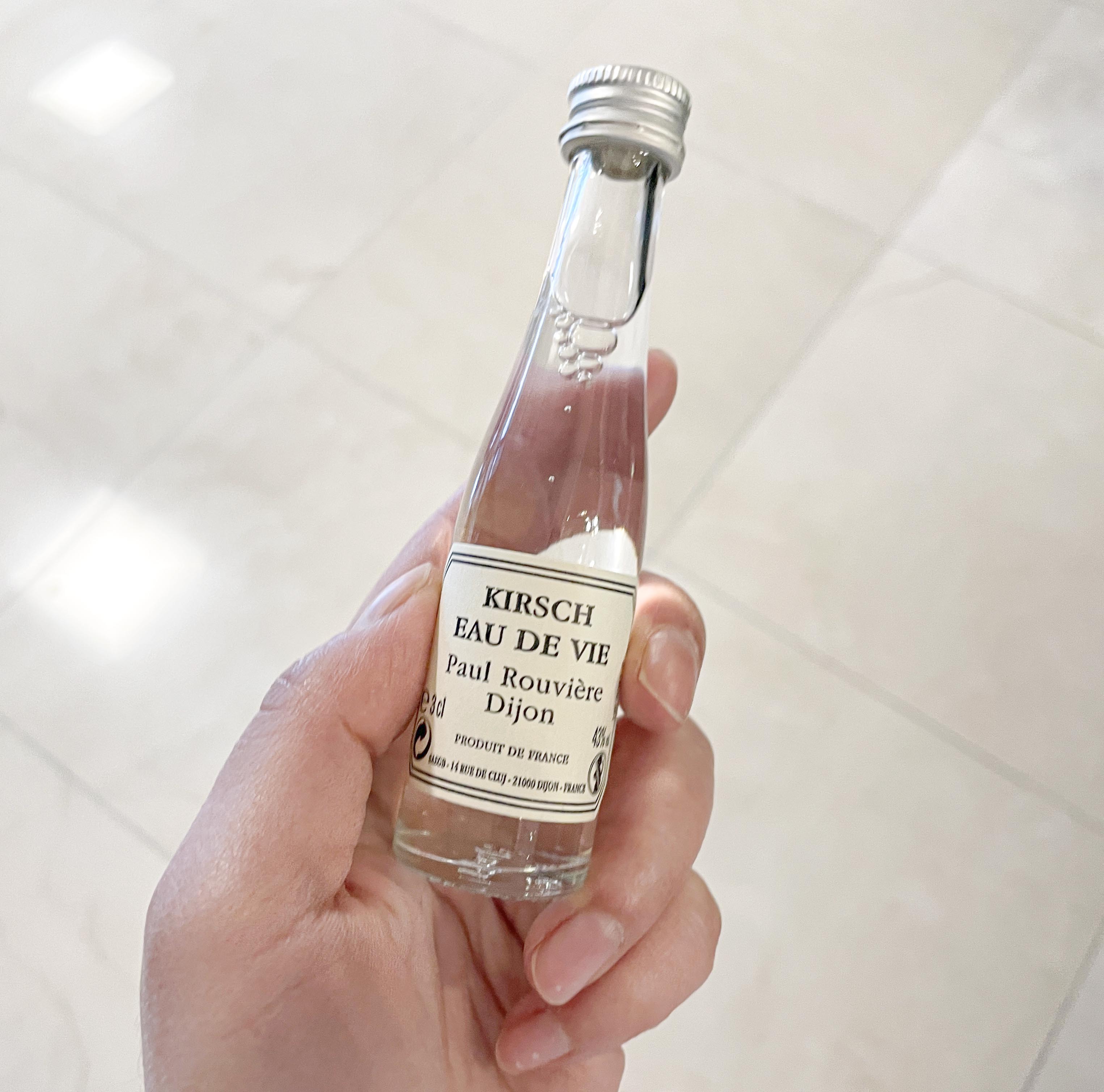 방산시장에서 산 체리 키르슈