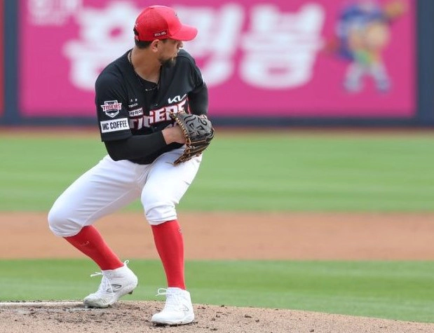 산체스 기아 데뷔전 승리 소식