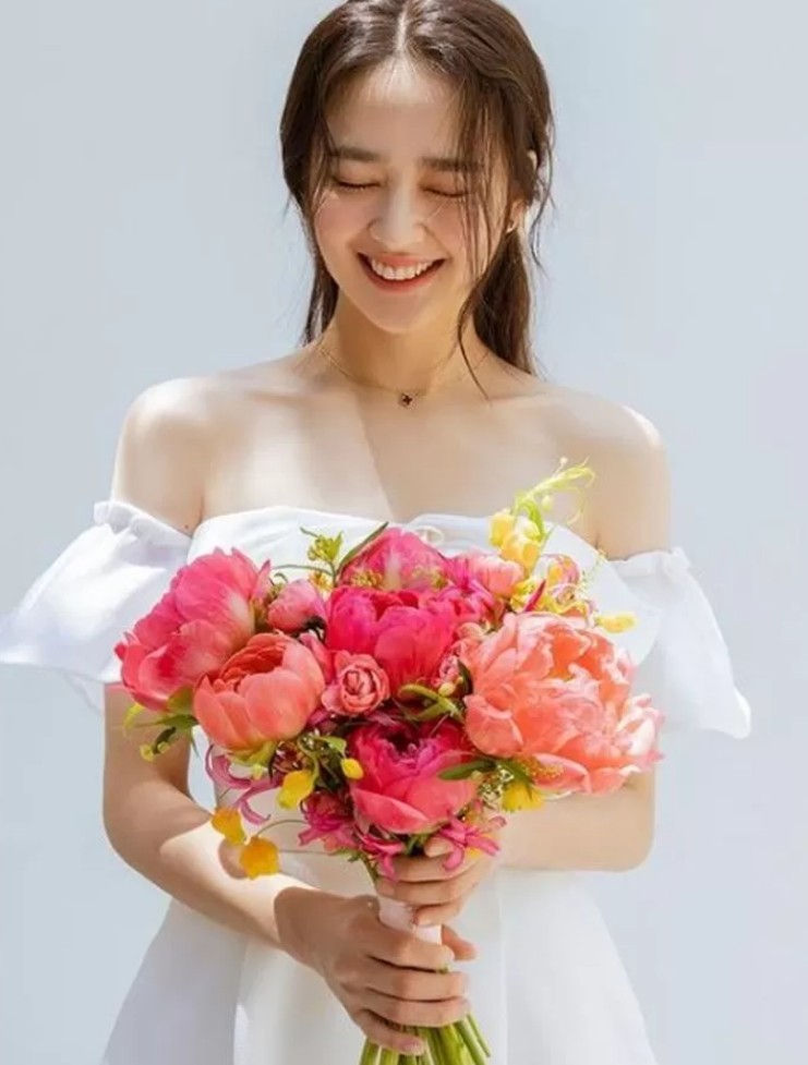 손연재 결혼 2주년 기념 남편 얼굴 첫 공개 남편 직업