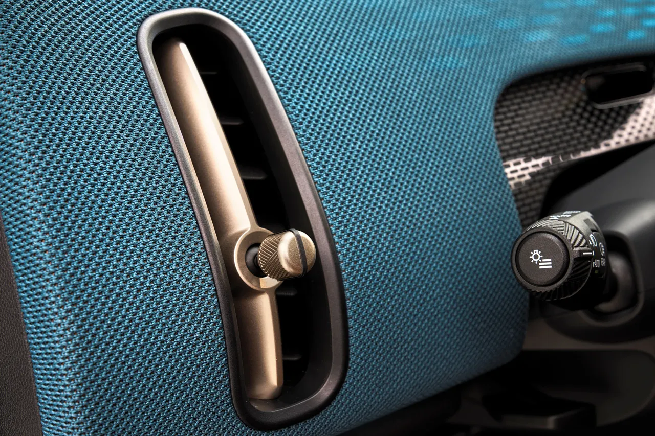 미니 컨트리맨 E 차량 정보 이미지