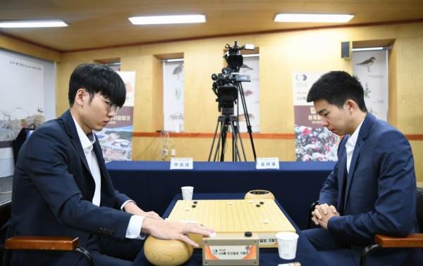 신진서, 신진서 란커배, 신진서 셰커, 신진서 나이, 신진서 상금, 신진서 프로필, 신진서 키, 신진서 부모, 신진서 학력, 신진서 MBTI, 신진서 바나나, 신진서 AI, 신진서 알파고, 신진서 왕싱하오, 신진서 농심배, 신진서 100억, 란커배 2026, 취저우 란커배, 셰커, 바둑 신진서