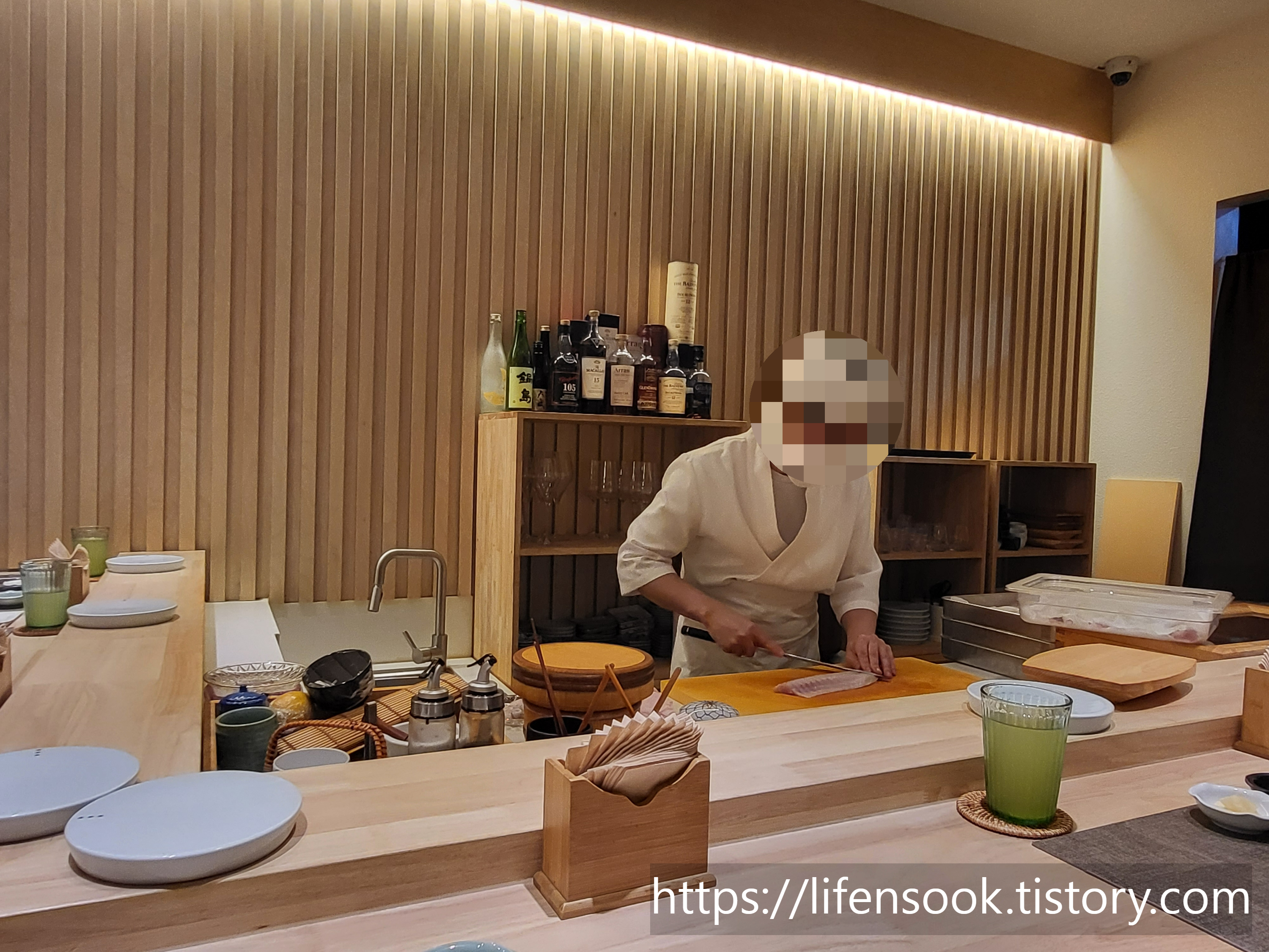 회를 써는 스시유우히 쉐프님