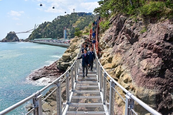 2025 부산 송도해안산책로 재오픈, 새로운 모습으로 돌아온 부산의 명소