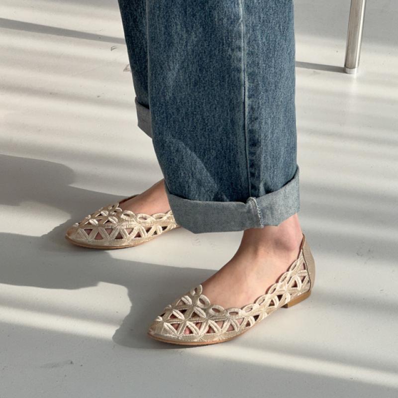 스틸레토 자수 펀칭 니트 플랫슈즈 1cm 여성 여자 여름 플랫