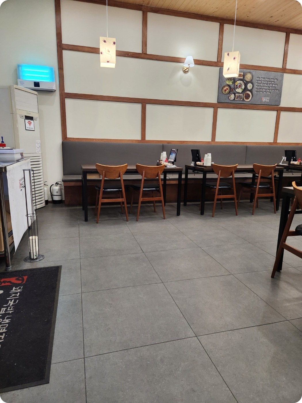 내부가 깔끔하게 정리 됨