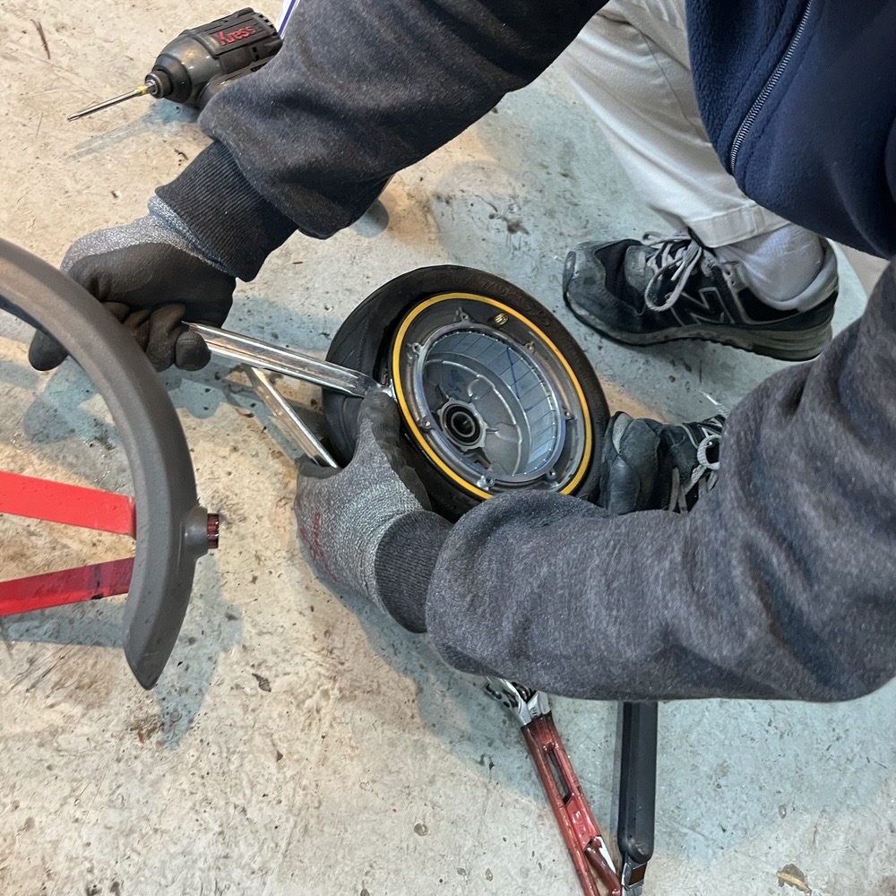 수원 전동킥보드 수리 - 나인봇 맥스 G30 타이어 교체