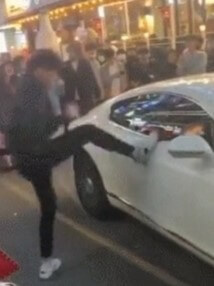 문을 부수는 꿈 해몽풀이 [무료 꿈해몽]