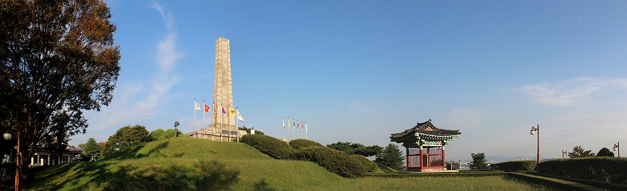행주산성 정상의 행주대첩비 전경, 국가유산 야행 경관조명이 설치되는 주요 지점