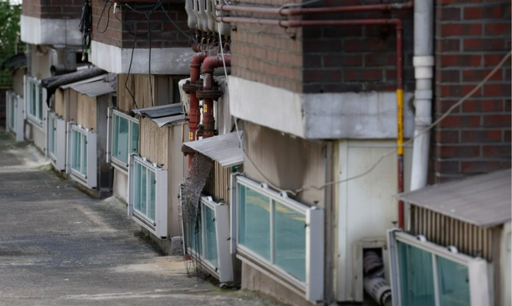 반지하 집과 서울 동네 기행 이미지