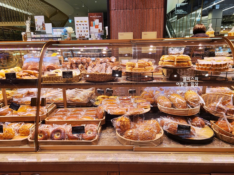 파리크라상 더 현대 서울 딸기 메뉴 디저트 케이크 타르트 티라미수 가격