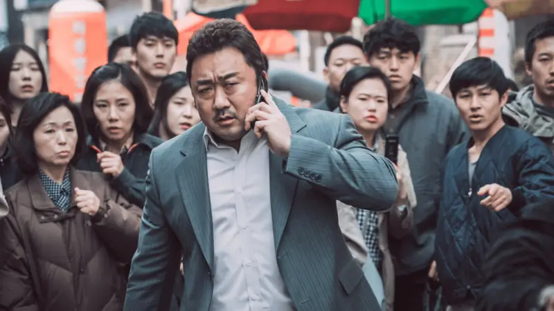 범죄도시 1편에서 마석도의 등장 장면