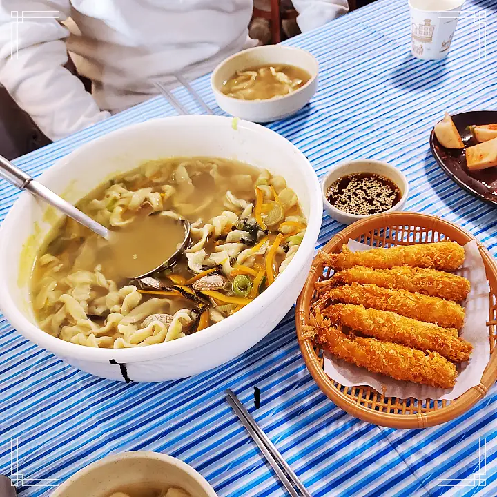 어서와 한국은 처음이지 얼큰 손칼국수 바지락 칼국수 고기 김치 만두 스웨덴 친구들 편 강화도 석모도 맛집 위치