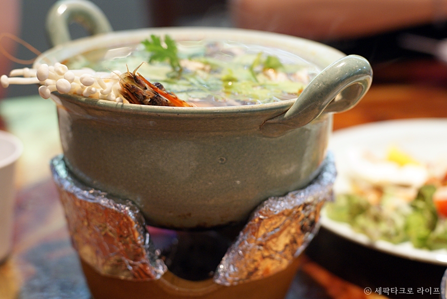 똠얌꿍남사이_부산알로이타이음식점