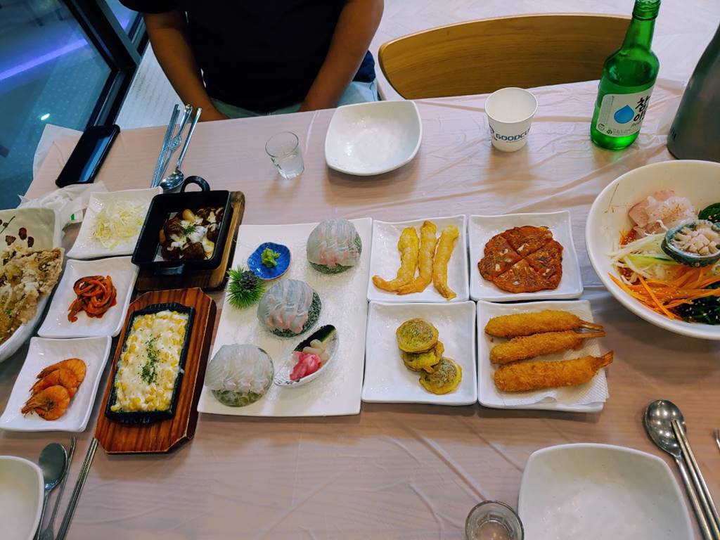 대게 세트 상차림