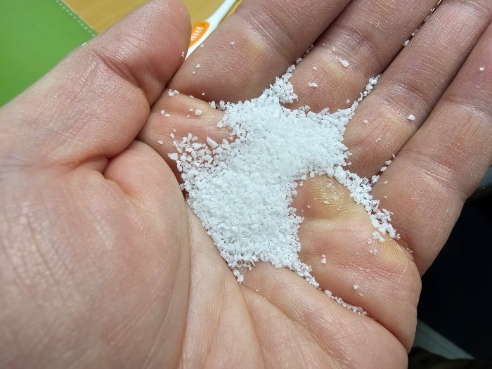 손바다위에-놓인-소금