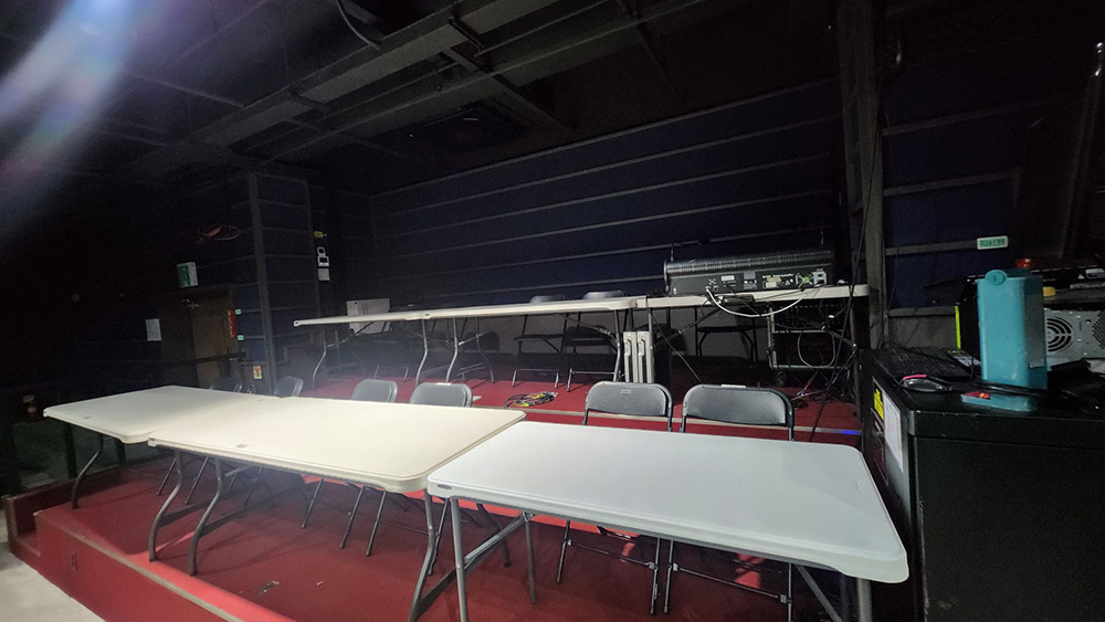 명화라이브홀 객석 1층 콘솔