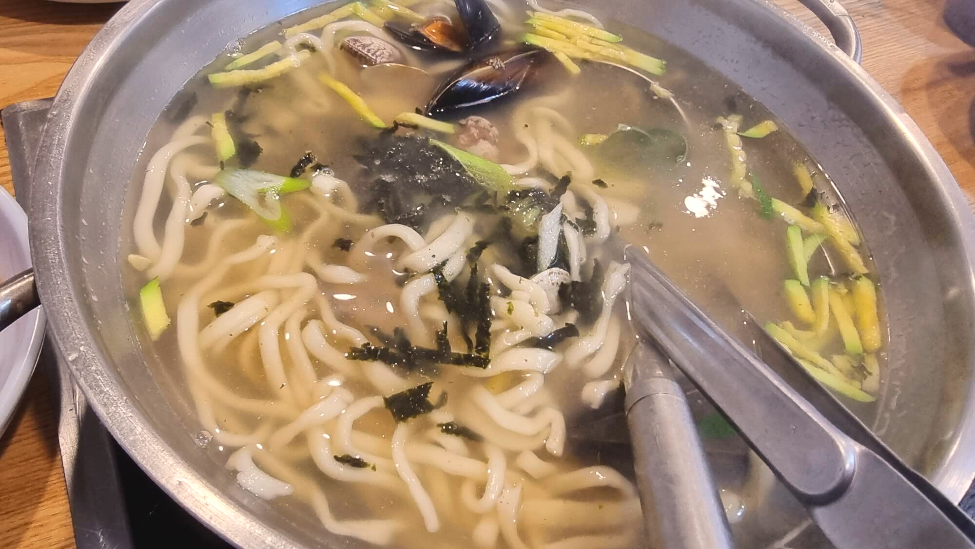 바지락 칼국수 2인분