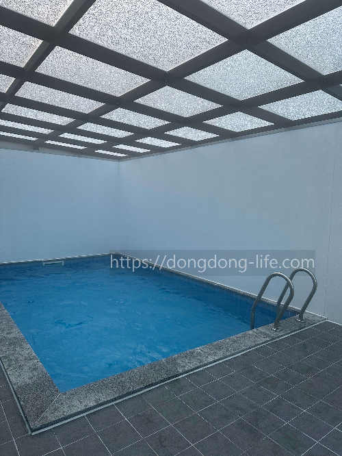 수영장 내부 사진