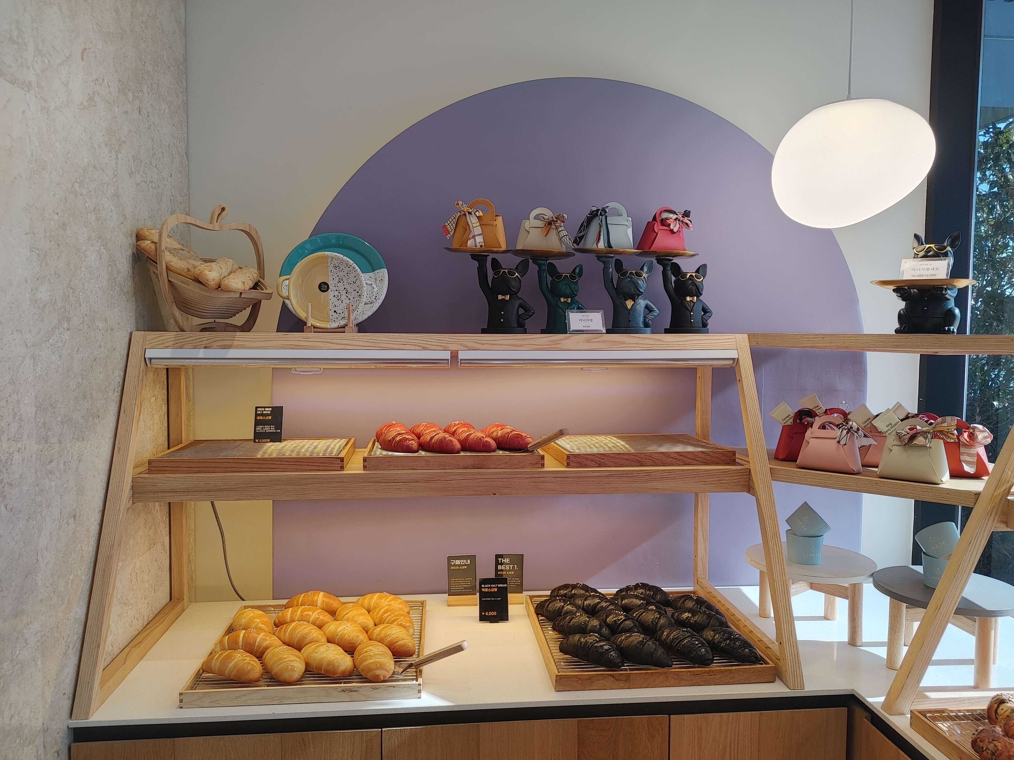 김해_강변뷰카페_라인25_메뉴_빵