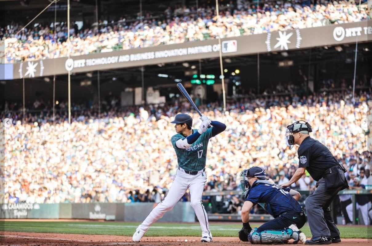 오타니 쇼헤이: 50홈런 50도루 달성&amp;#44; 하이라이트 영상 보기