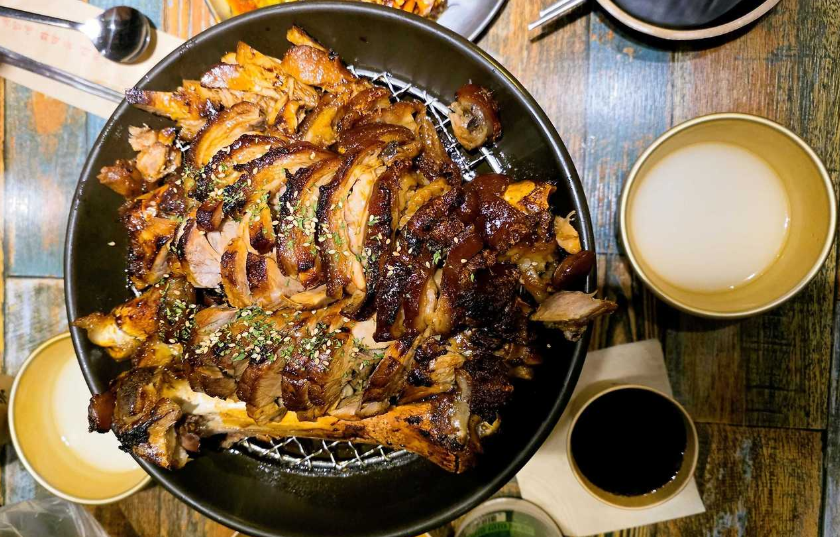 신림 족발신선생 (화덕치즈불족, 막국수, 셀프바)