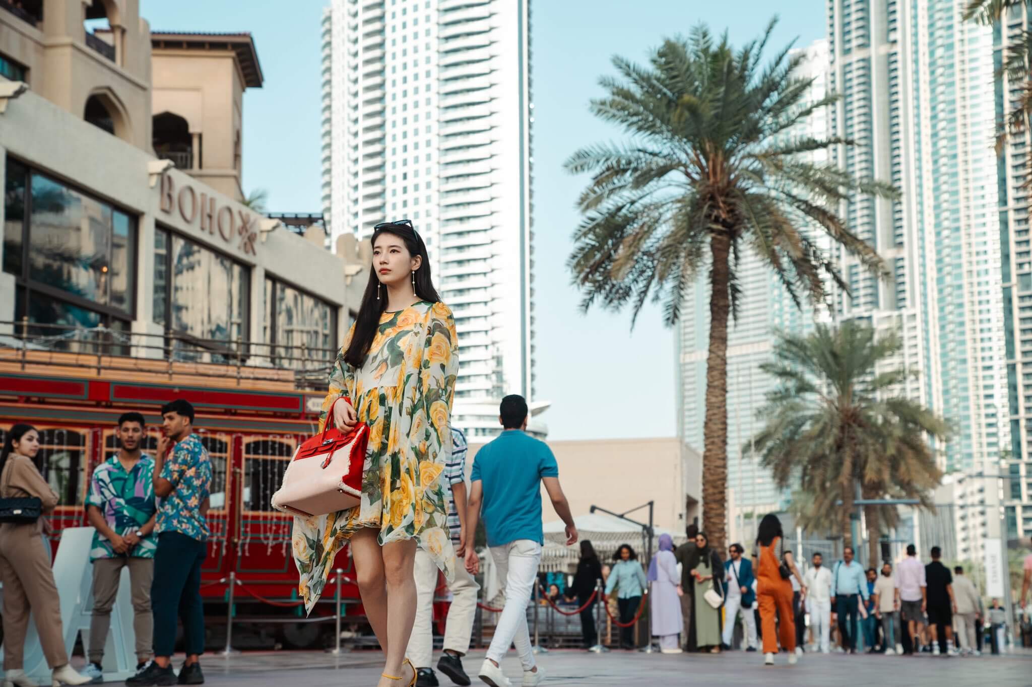 김우빈 수지 넷플릭스 신작 다 이루어질지니