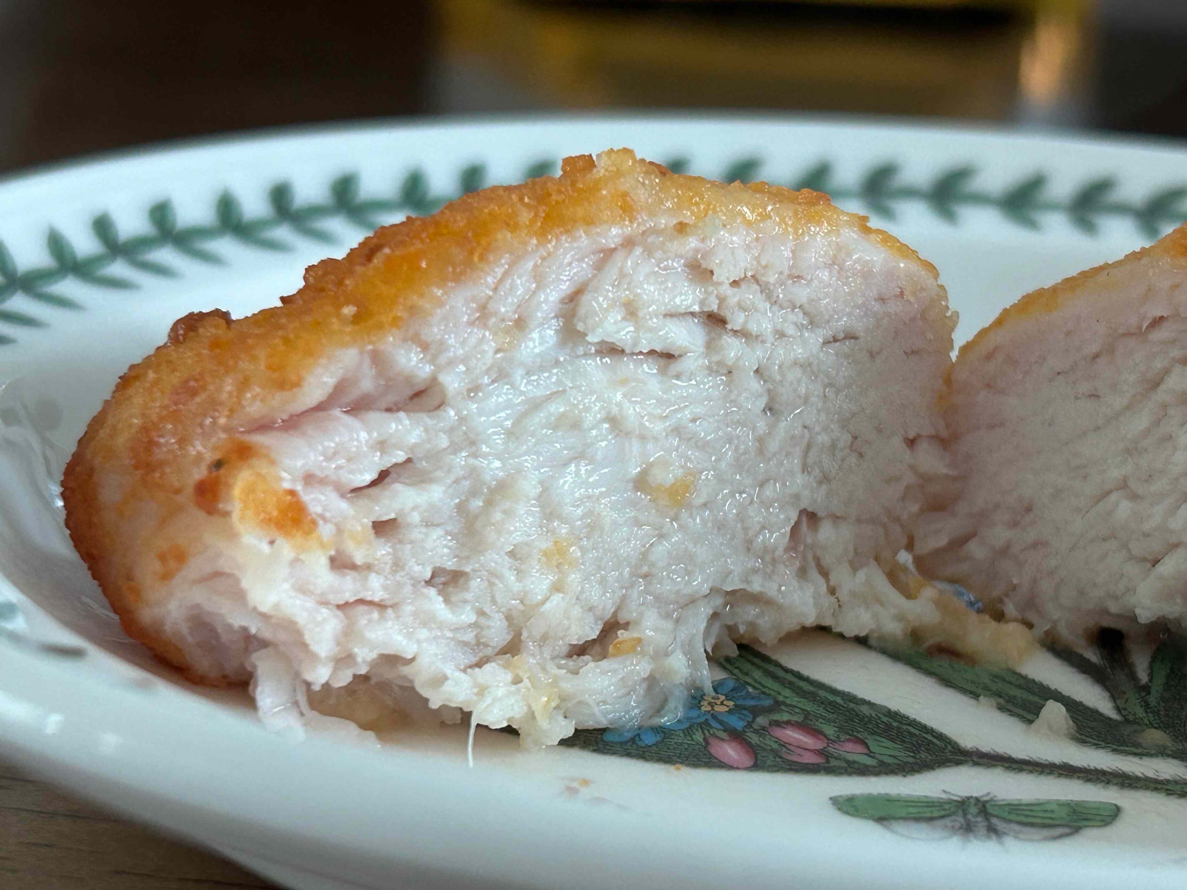 탄단지 바삭크런치 닭가슴살 양념감자맛 단면