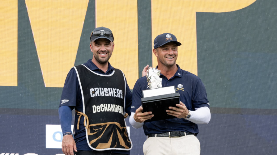 LIV골프 싱가포르 리더보드와 우승자 디썜보