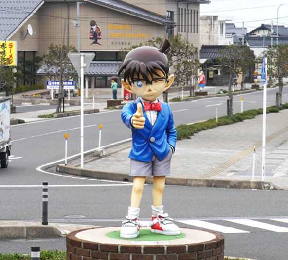 돗토리현 호쿠에이정에 있는 명탐정 코난 동상 사진